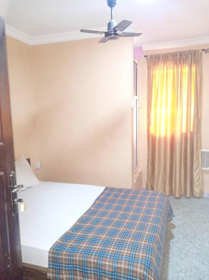 Legendary Inn & Lounge Bale Akiosi Екстериор снимка