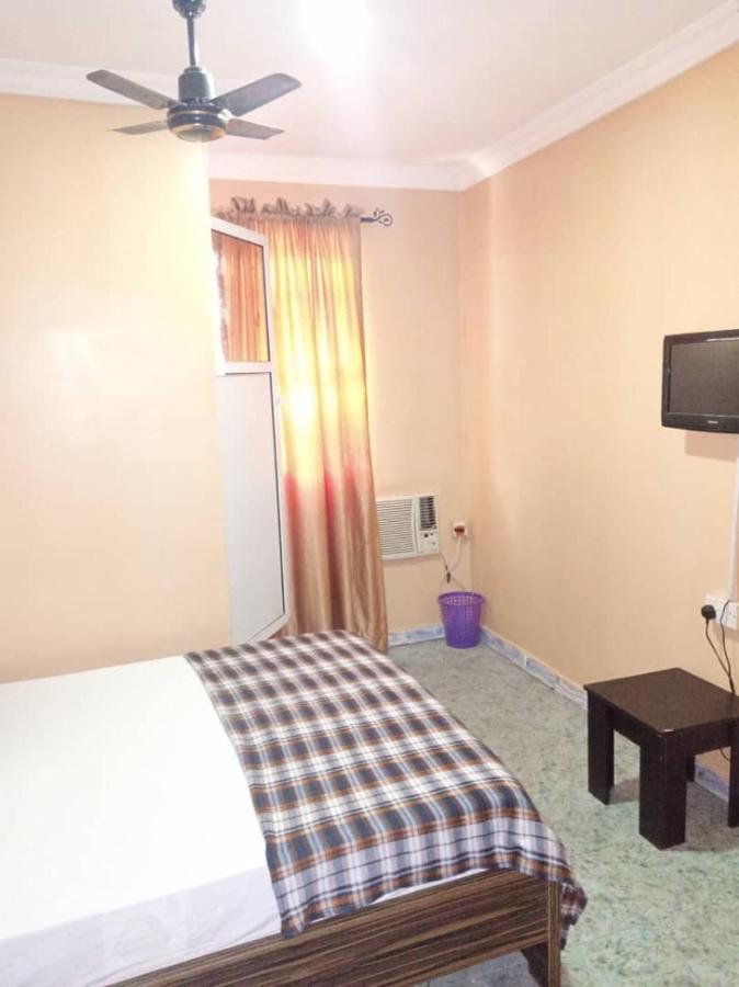 Legendary Inn & Lounge Bale Akiosi Екстериор снимка