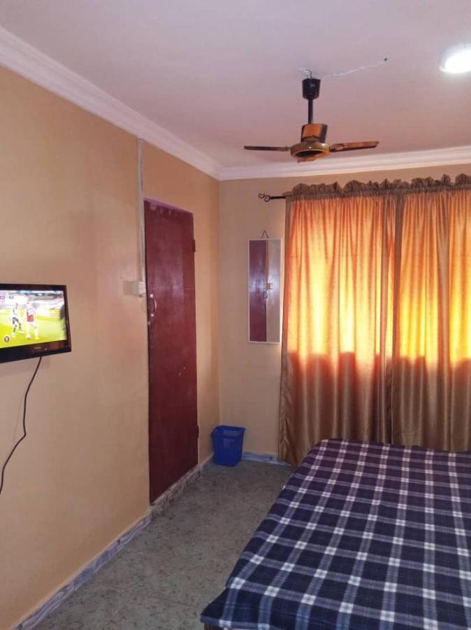 Legendary Inn & Lounge Bale Akiosi Екстериор снимка