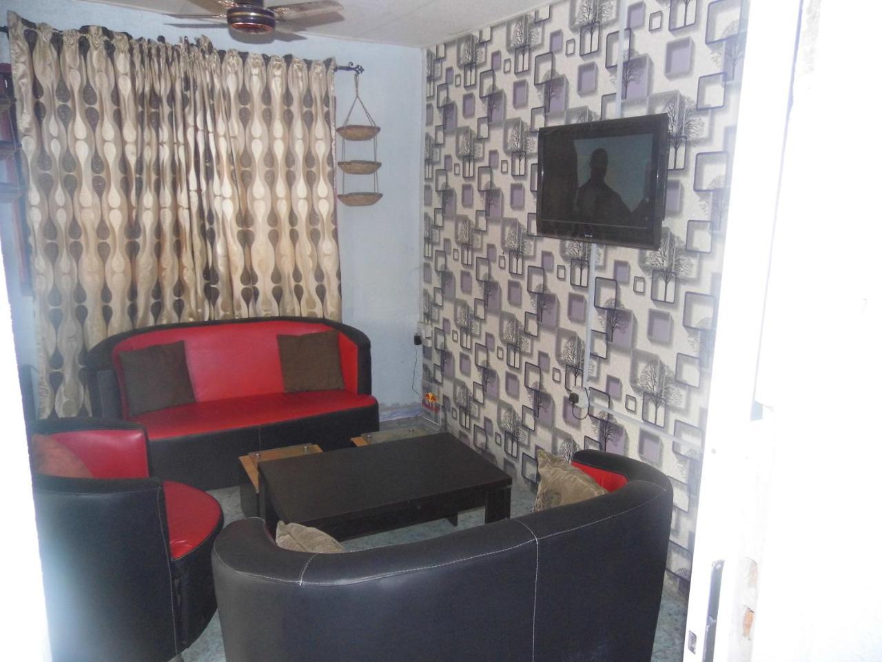 Legendary Inn & Lounge Bale Akiosi Екстериор снимка