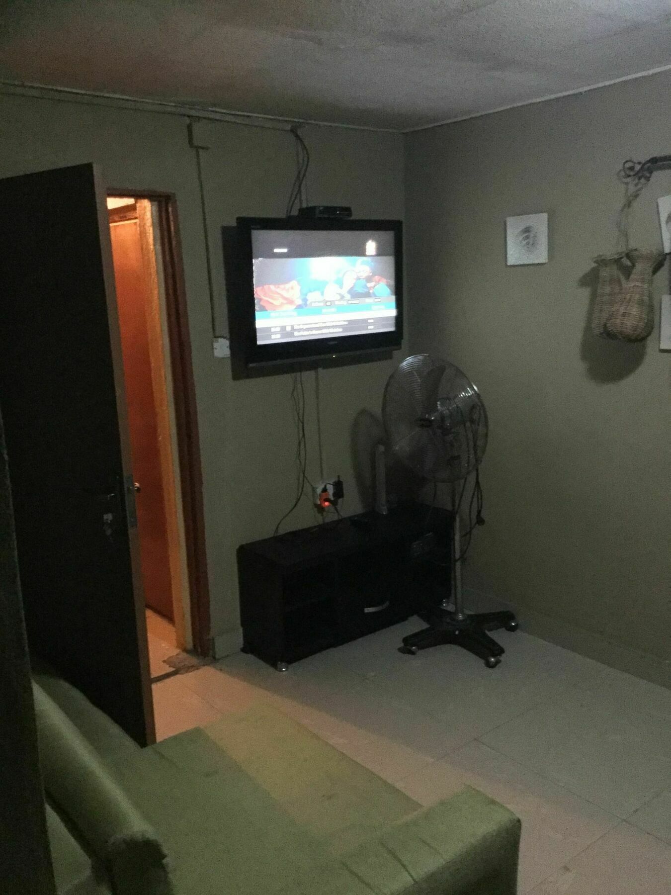 Legendary Inn & Lounge Bale Akiosi Екстериор снимка